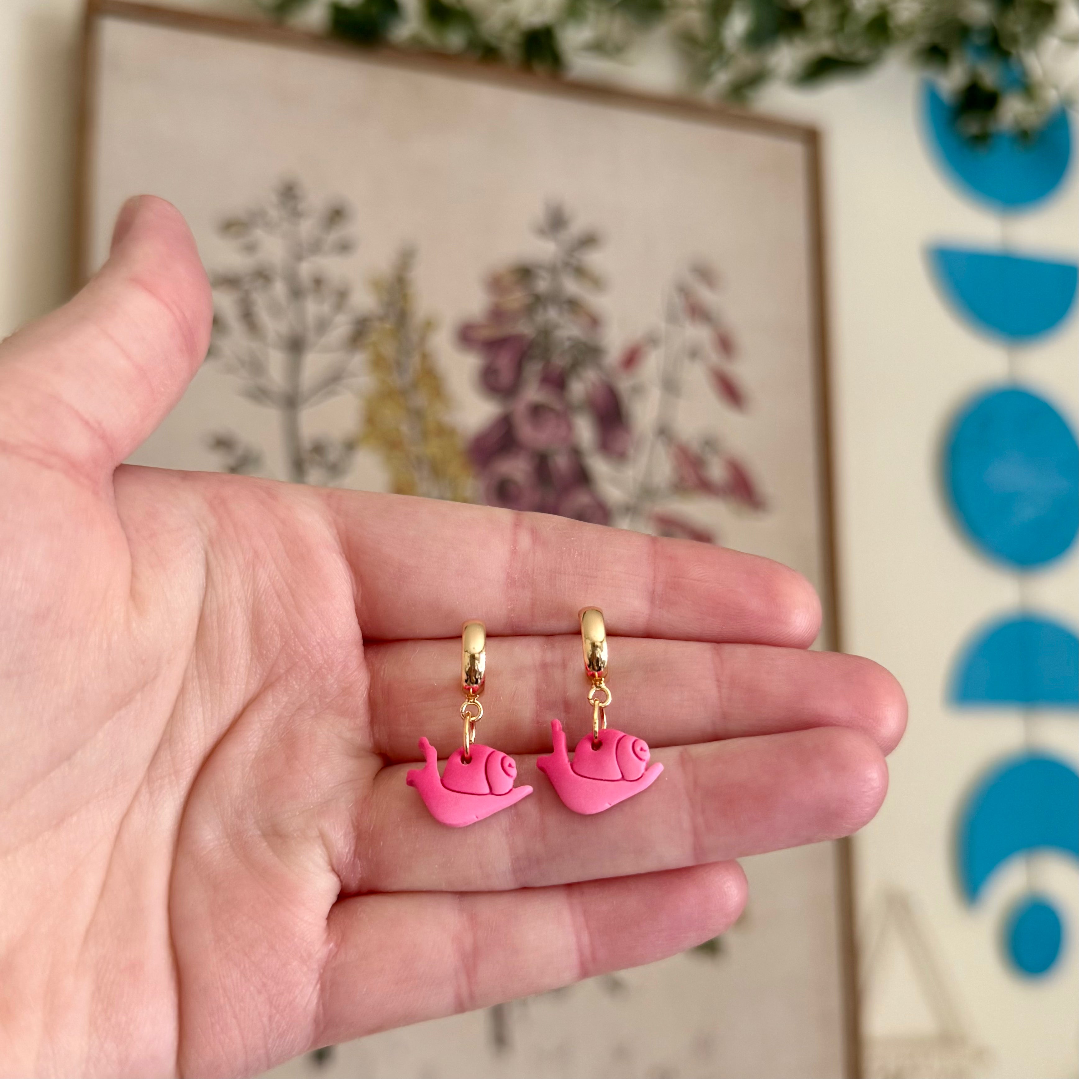 Little Snails in Bright Pink (Gold)