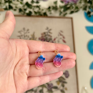 Flutter in Ocean Blossom