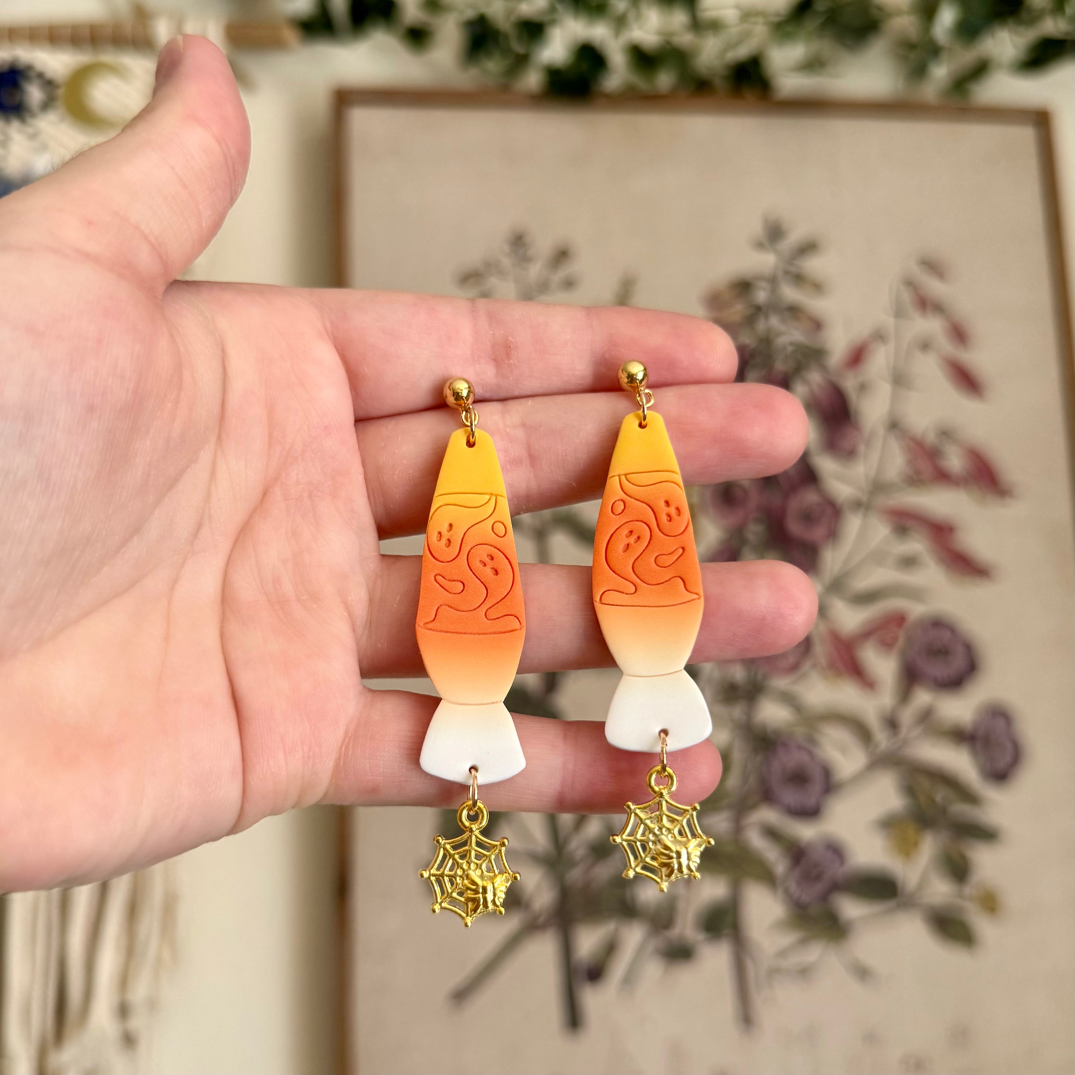 Spooky Lava Lamp in Candy Corn