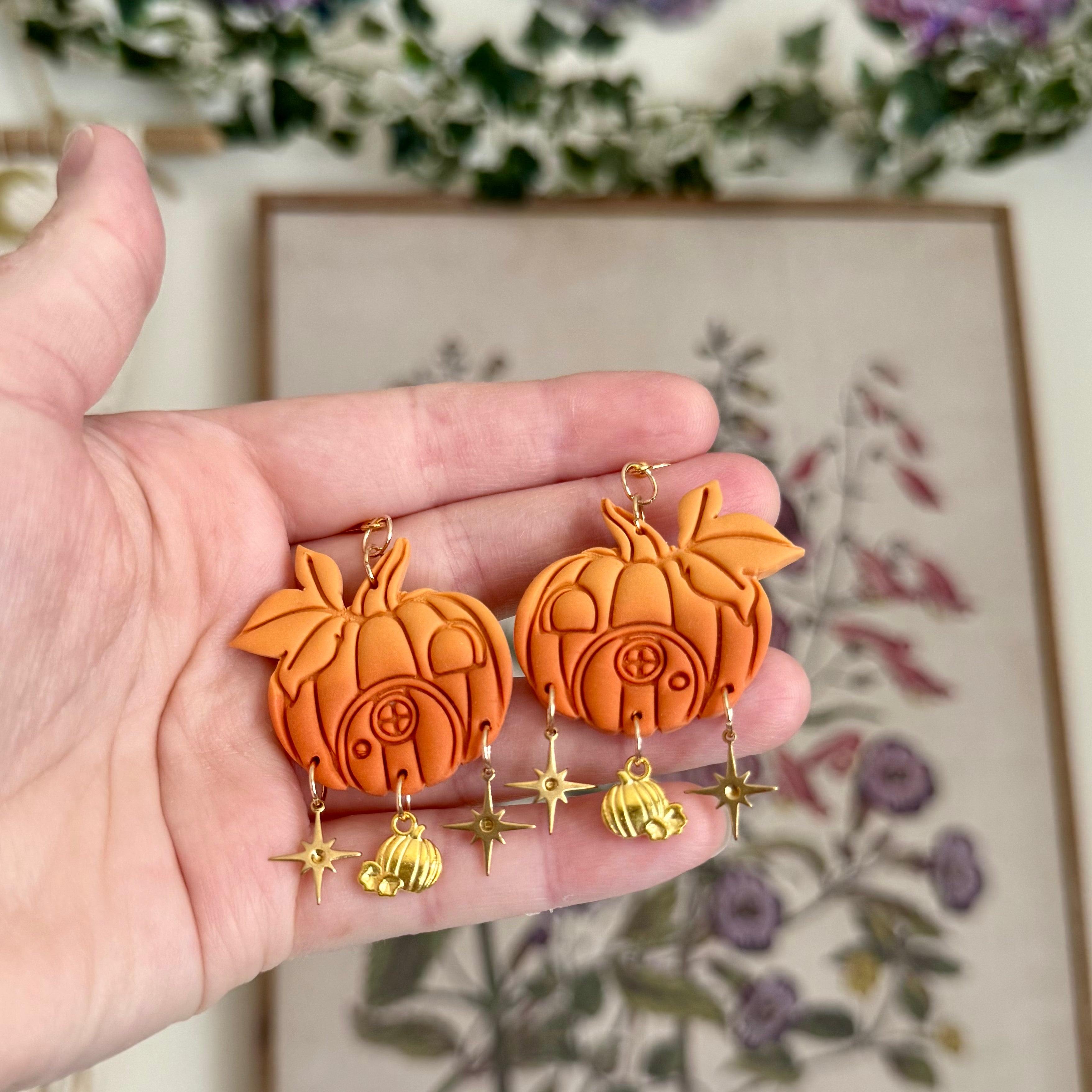 Pumpkin Home in Pumpkin Pie