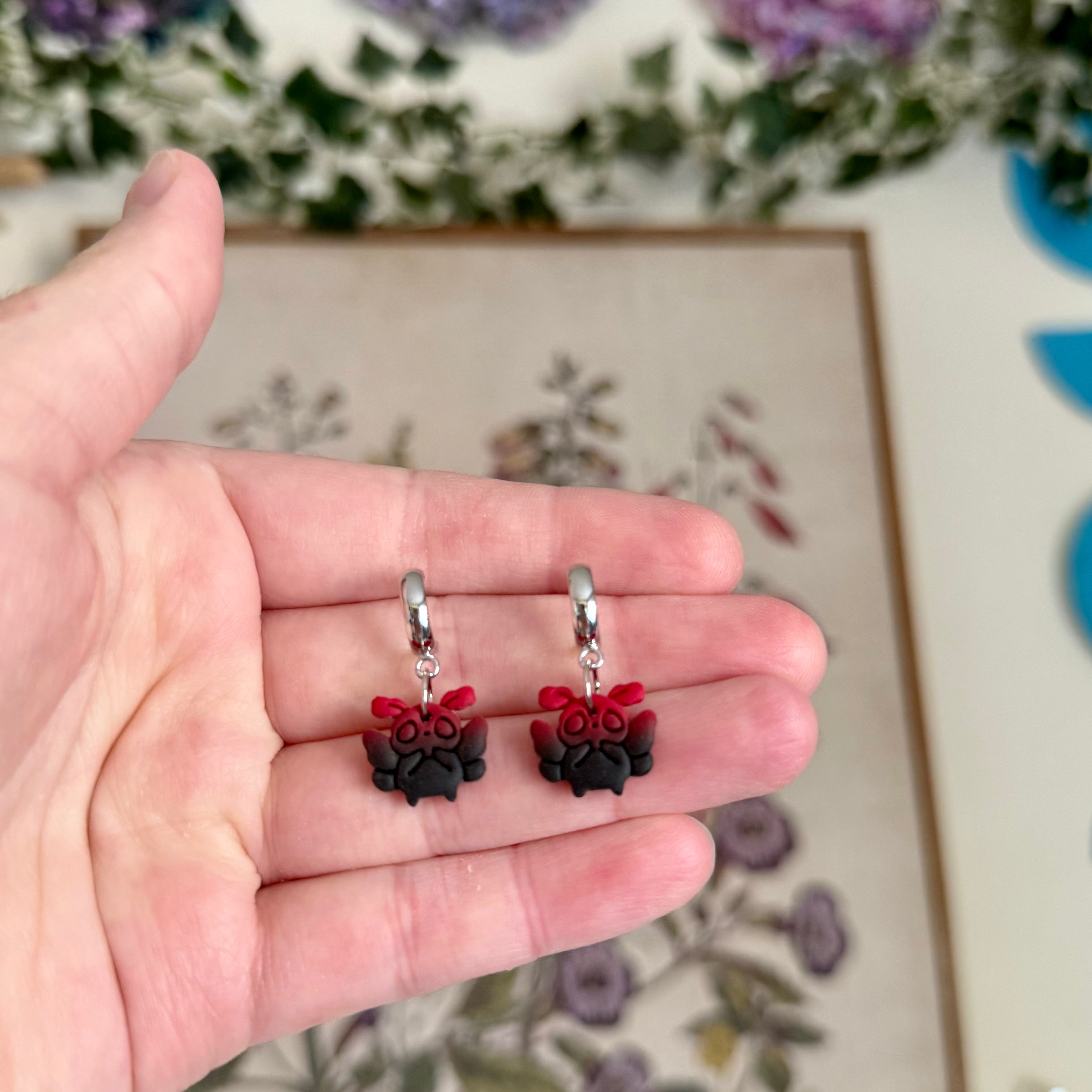 Mini Mothman in Blood Moon